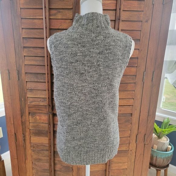 J. Jill grey sweater vest zipper front size large petite - Picture 2 of 6